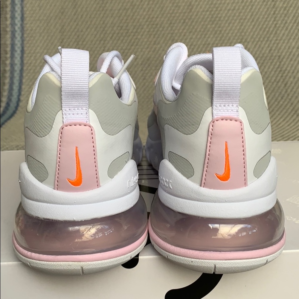 WMNS NIKE AIR MAX 270 REACT white/pink foam-total - Picture 10 of 16